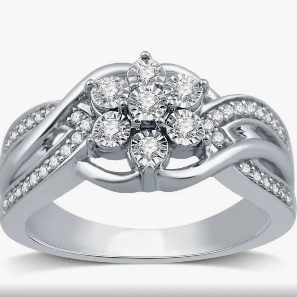 BEAUTIFUL 1/4 CTTW DIAMOND RING SILVER SET IN STERLING SILVER. 💎💎💎